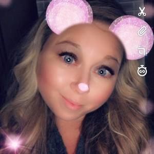 Meet your Posher, Kelli